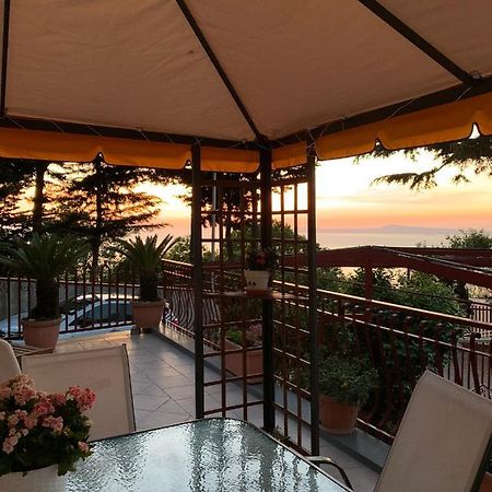Casa La Tetipa Apartman Vico Equense Kültér fotó